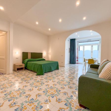 Suites In The Amalfi Coast - Guesthouse With Terrace Near Amalfi - Breathtaking View Of Ravello Scala Exterior foto