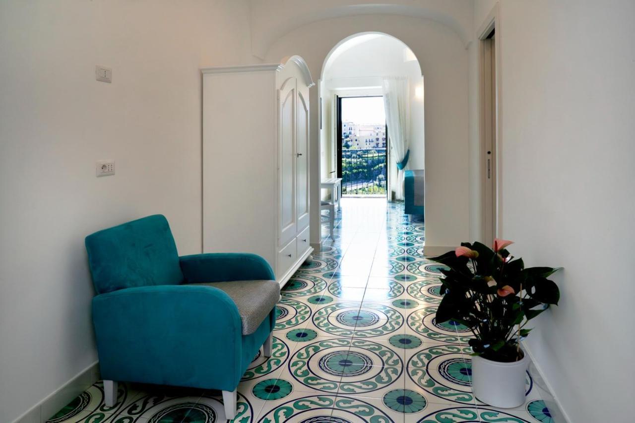 Suites In The Amalfi Coast - Guesthouse With Terrace Near Amalfi - Breathtaking View Of Ravello Scala Exterior foto